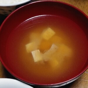 玉ねぎと豆腐のお味噌汁